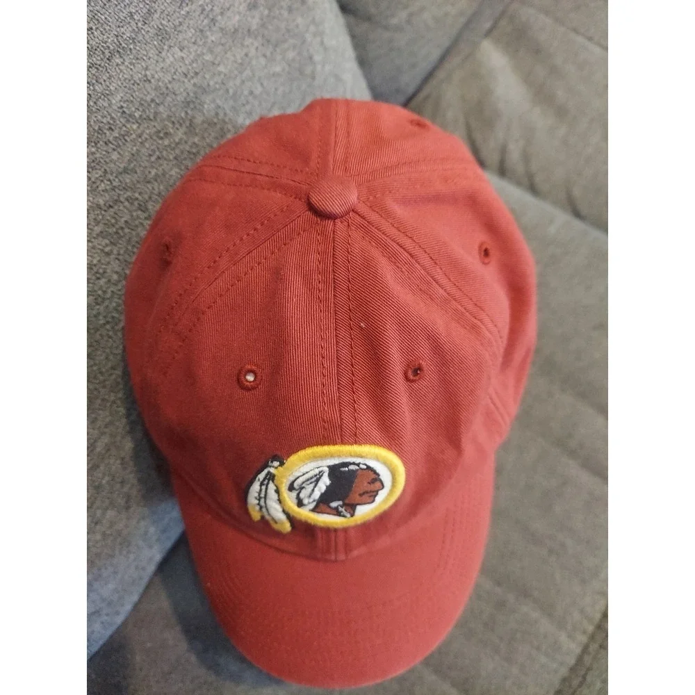 Retro Throwback Washington Redskins Logo Maroon Adult Size Trucker Mesh Hat Rare